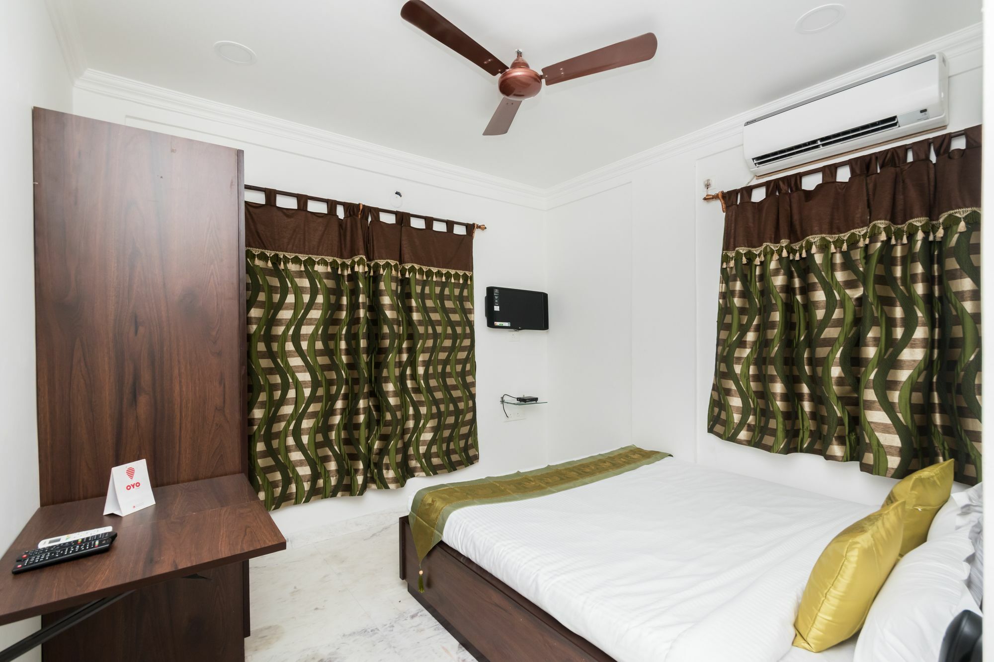 Super Hotel O New Town Near Axis Mall Formerly Spandan Inn Calcutta Buitenkant foto
